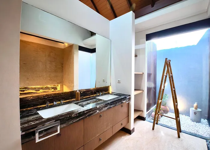 فيلة Tolgay Living